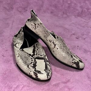 Vince Camuto Snake Skin Loafers